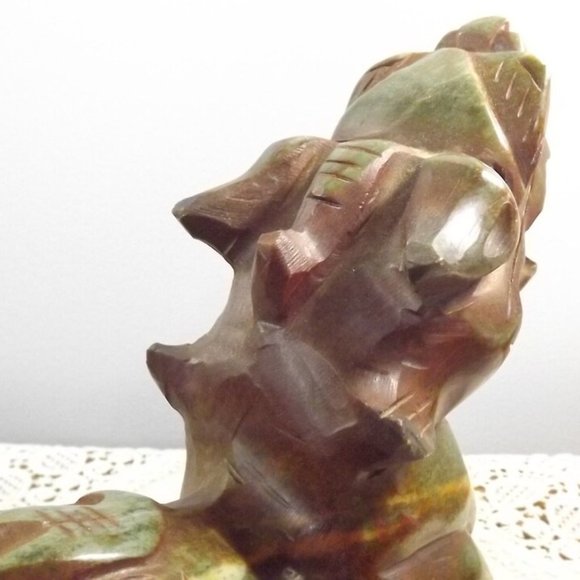 Vintage Carved Jade-like Stone Foo Dog Figure - Picture 7 of 10